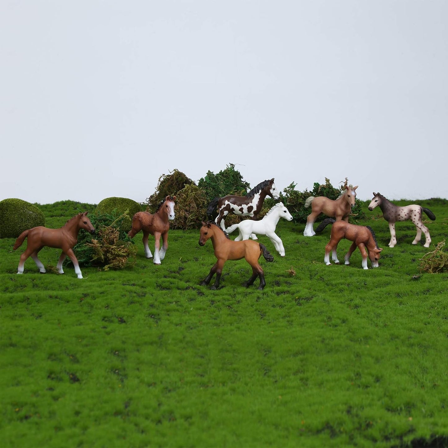 8PCS Realistic Foal and Horse Figurines, Plastic Pony Toys for Girls and Boys, Horse Club Cake Topper and Party Decoration