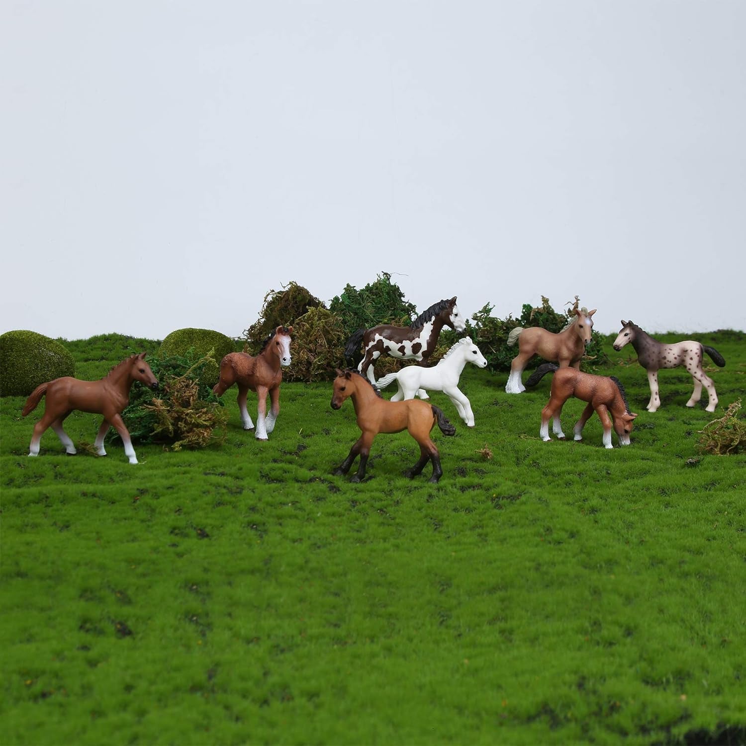 8PCS Realistic Foal and Horse Figurines, Plastic Pony Toys for Girls and Boys, Horse Club Cake Topper and Party Decoration